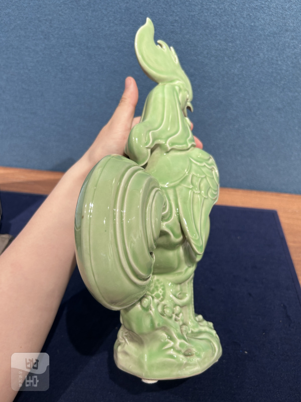 1950～60年作 曾龙升粉彩青釉雄鸡瓷塑 - 图6